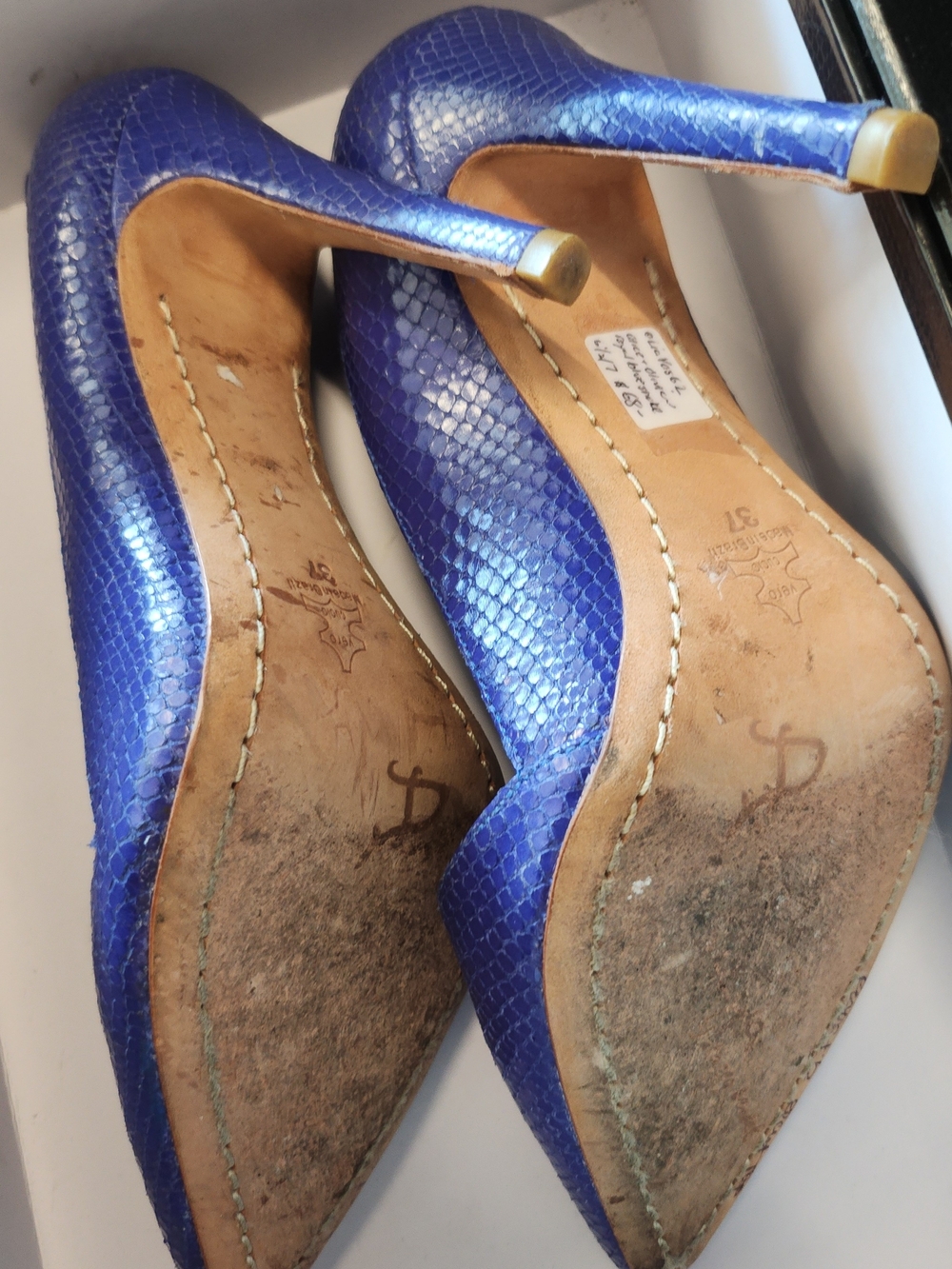 Alice + Olivia Cobalt Blue Pointed-Toe Pumps - Picture 3 of 4